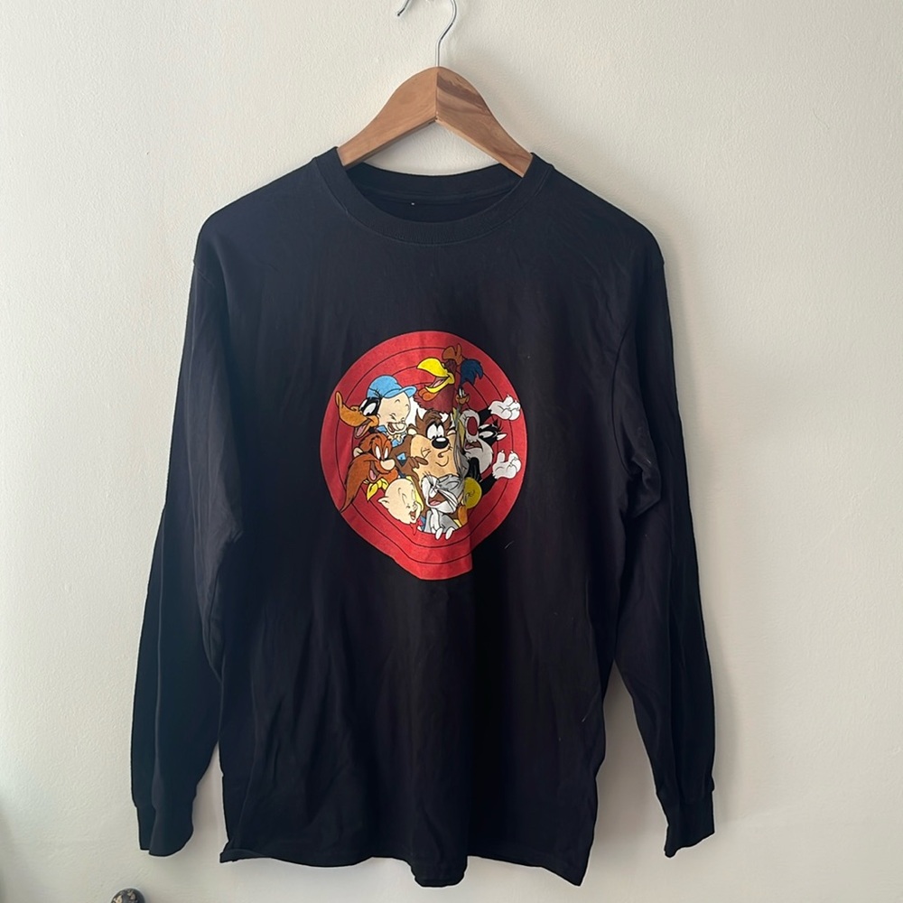 LOONEY TUNES LONG-SLEEVE TEE